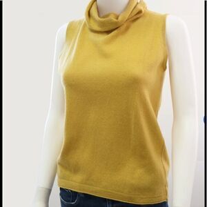 Sleeveless turtleneck sweatshirt- mustard